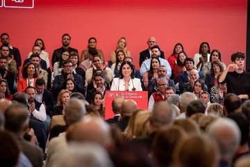 Los socialistas de Telde arropan a un Pedro Sánchez convencido del triunfo de su partido en las Islas/Acfi Press y TA.